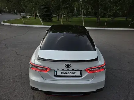 Toyota Camry 2021 года за 13 500 000 тг. в Караганда – фото 37
