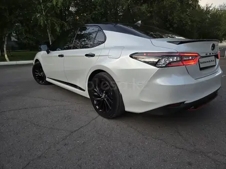 Toyota Camry 2021 года за 13 500 000 тг. в Караганда – фото 42