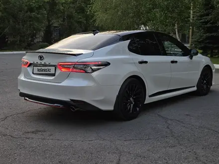 Toyota Camry 2021 года за 13 500 000 тг. в Караганда – фото 49