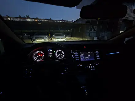Toyota Camry 2021 года за 13 500 000 тг. в Караганда – фото 56