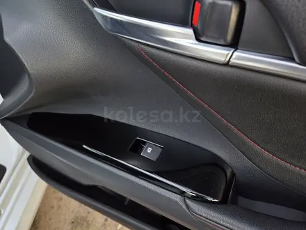 Toyota Camry 2021 года за 13 500 000 тг. в Караганда – фото 71