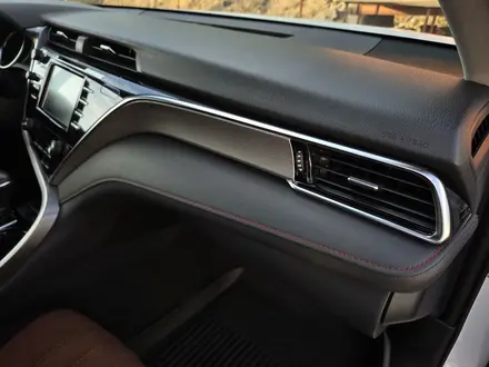 Toyota Camry 2021 года за 13 500 000 тг. в Караганда – фото 74