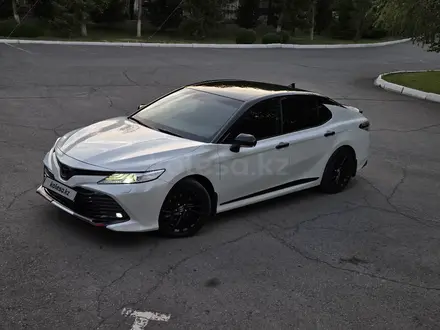 Toyota Camry 2021 года за 13 500 000 тг. в Караганда – фото 9