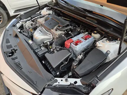 Toyota Camry 2021 года за 13 500 000 тг. в Караганда – фото 90
