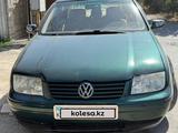 Volkswagen Jetta 2001 года за 1 900 000 тг. в Шымкент