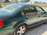 Volkswagen Jetta 2001 года за 1 900 000 тг. в Шымкент – фото 4
