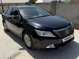 Toyota Camry 2014 годаүшін8 200 000 тг. в Шымкент – фото 2