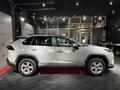 Toyota RAV4 2021 года за 17 500 000 тг. в Астана – фото 22