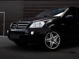 Mercedes-Benz ML 63 AMG 2007 годаүшін10 000 000 тг. в Байконыр – фото 2