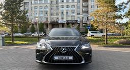 Lexus ES 250 2023 года за 27 800 000 тг. в Астана – фото 3