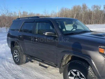 Toyota 4Runner 2019 года за 22 400 000 тг. в Семей – фото 3