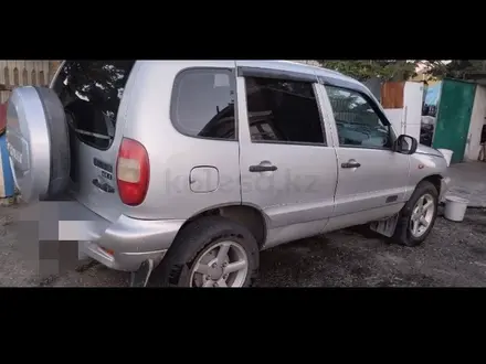 Chevrolet Niva 2007 года за 1 900 000 тг. в Усть-Каменогорск – фото 3