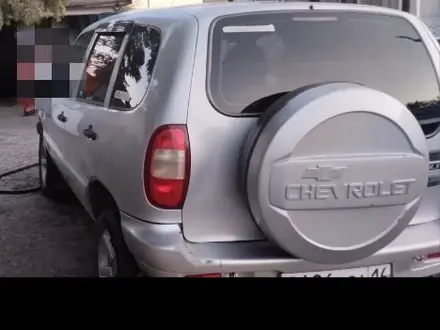 Chevrolet Niva 2007 года за 1 900 000 тг. в Усть-Каменогорск – фото 4