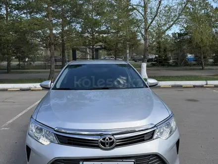 Toyota Camry 2016 года за 8 790 000 тг. в Павлодар – фото 2
