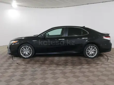 Toyota Camry 2020 года за 9 190 000 тг. в Шымкент – фото 8