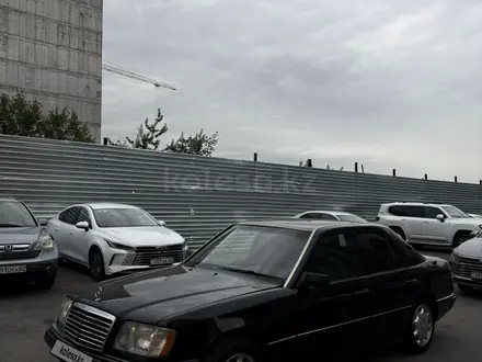 Mercedes-Benz E 280 1995 года за 3 000 000 тг. в Алматы – фото 3
