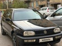 Volkswagen Golf 1995 годаүшін2 200 000 тг. в Караганда