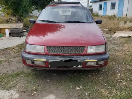 Volkswagen Passat 1994 года за 1 000 000 тг. в Актобе – фото 2