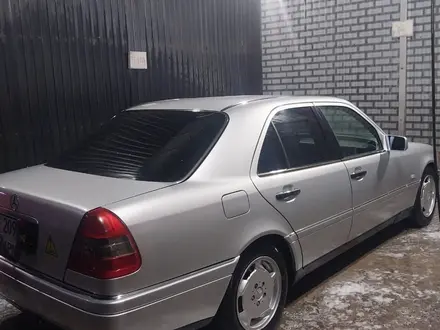 Mercedes-Benz C 220 1996 года за 2 500 000 тг. в Шымкент – фото 2