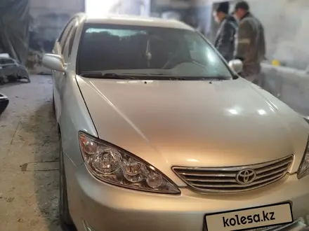 Toyota Camry 2005 года за 4 700 000 тг. в Петропавловск – фото 2