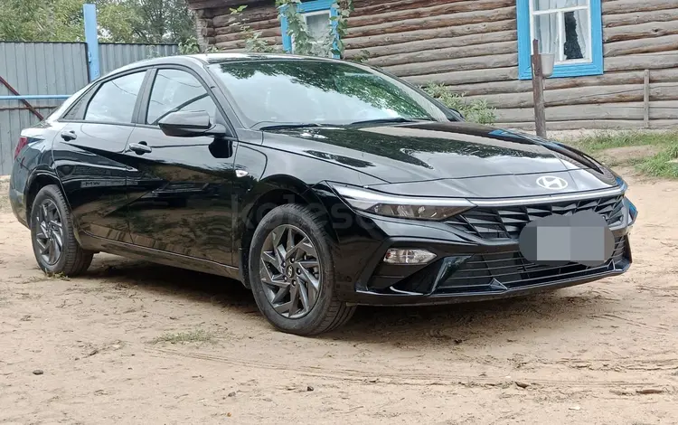 Hyundai Elantra 2023 годаfor11 000 000 тг. в Семей