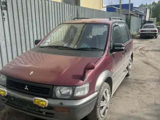 Mitsubishi RVR