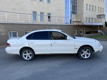 Toyota Avalon 1995 года за 1 950 000 тг. в Алматы – фото 9