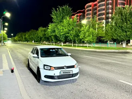 Volkswagen Polo 2014 года за 3 800 000 тг. в Атырау – фото 3