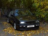 Volkswagen Golf 1993 года за 4 500 000 тг. в Астана – фото 2