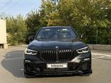 BMW X5 2020 года за 29 800 000 тг. в Астана – фото 2