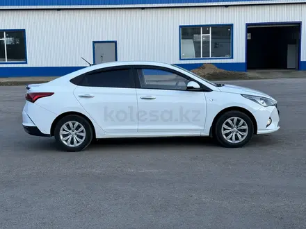 Hyundai Accent 2021 года за 7 350 000 тг. в Рудный – фото 7