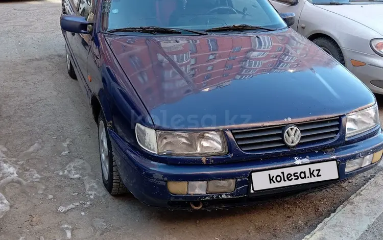 Volkswagen Passat 1994 года за 950 000 тг. в Атырау