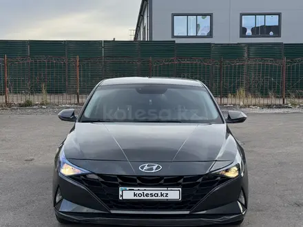 Hyundai Elantra 2023 года за 7 450 000 тг. в Астана – фото 2