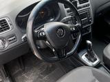 Volkswagen Polo 2015 года за 5 400 000 тг. в Алматы – фото 2