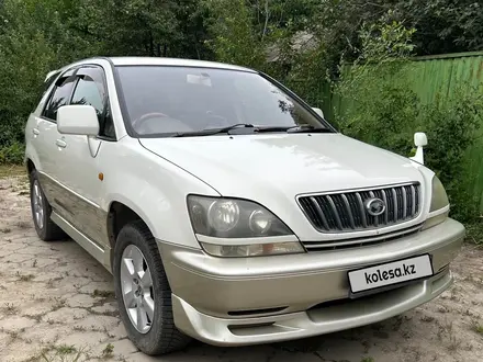 Toyota Harrier 1999 года за 4 200 000 тг. в Алматы