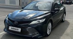 Toyota Camry 2019 года за 13 500 000 тг. в Атырау – фото 4