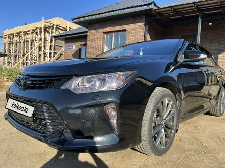 Toyota Camry 2015 года за 11 500 000 тг. в Усть-Каменогорск – фото 3