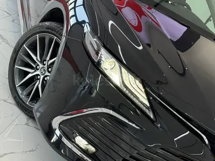 Toyota Camry Luxe 2024 года за 16 500 000 тг. в Астана – фото 2