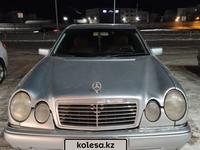 Mercedes-Benz E 320 1999 года за 3 200 000 тг. в Актобе