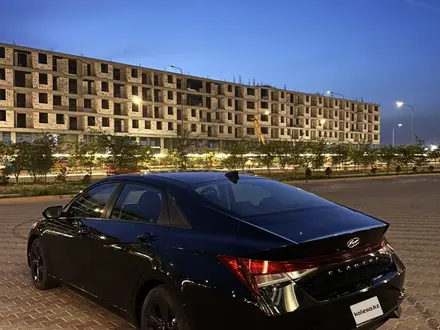 Hyundai Elantra 2021 года за 9 000 000 тг. в Актау – фото 3