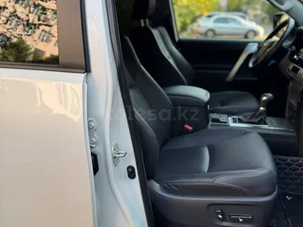 Toyota Land Cruiser Prado 2021 года за 37 500 000 тг. в Алматы – фото 17