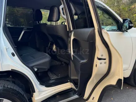 Toyota Land Cruiser Prado 2021 года за 37 500 000 тг. в Алматы – фото 20