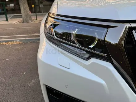 Toyota Land Cruiser Prado 2021 года за 37 500 000 тг. в Алматы – фото 33