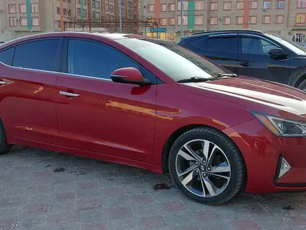 Hyundai Elantra 2018 года за 5 000 000 тг. в Актау – фото 5