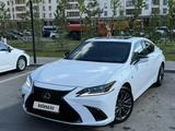 Lexus ES 350 2020 годаfor25 000 000 тг. в Астана