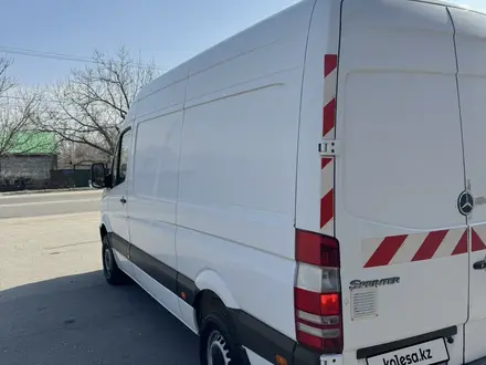 Mercedes-Benz Sprinter 2007 года за 10 000 000 тг. в Алматы – фото 13