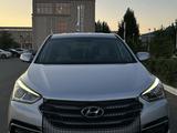 Hyundai Santa Fe 2017 годаүшін6 500 000 тг. в Уральск – фото 3