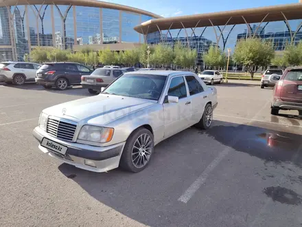 Mercedes-Benz E 300 1991 года за 3 000 000 тг. в Астана