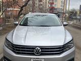 Volkswagen Passat 2016 года за 9 000 000 тг. в Атырау