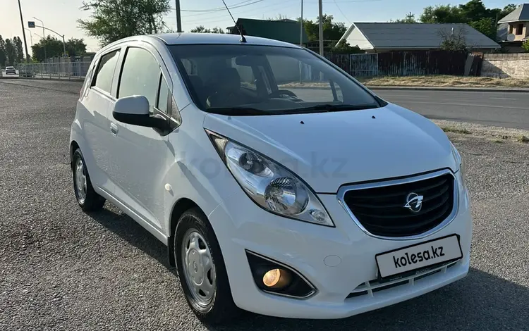 Chevrolet Spark 2017 года за 3 750 000 тг. в Шымкент